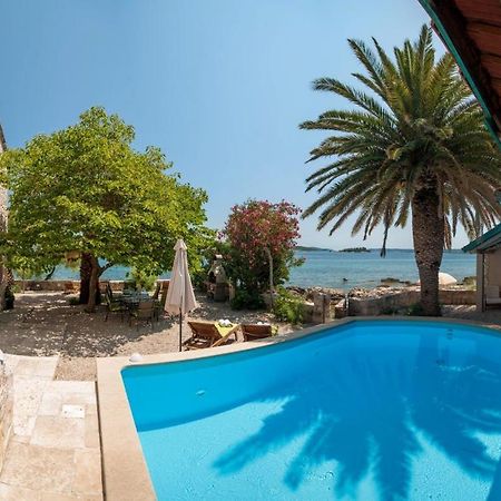 Luxury Beachfront Villa Mare With Private Pool At The Beach Orebic - Peljesac ภายนอก รูปภาพ