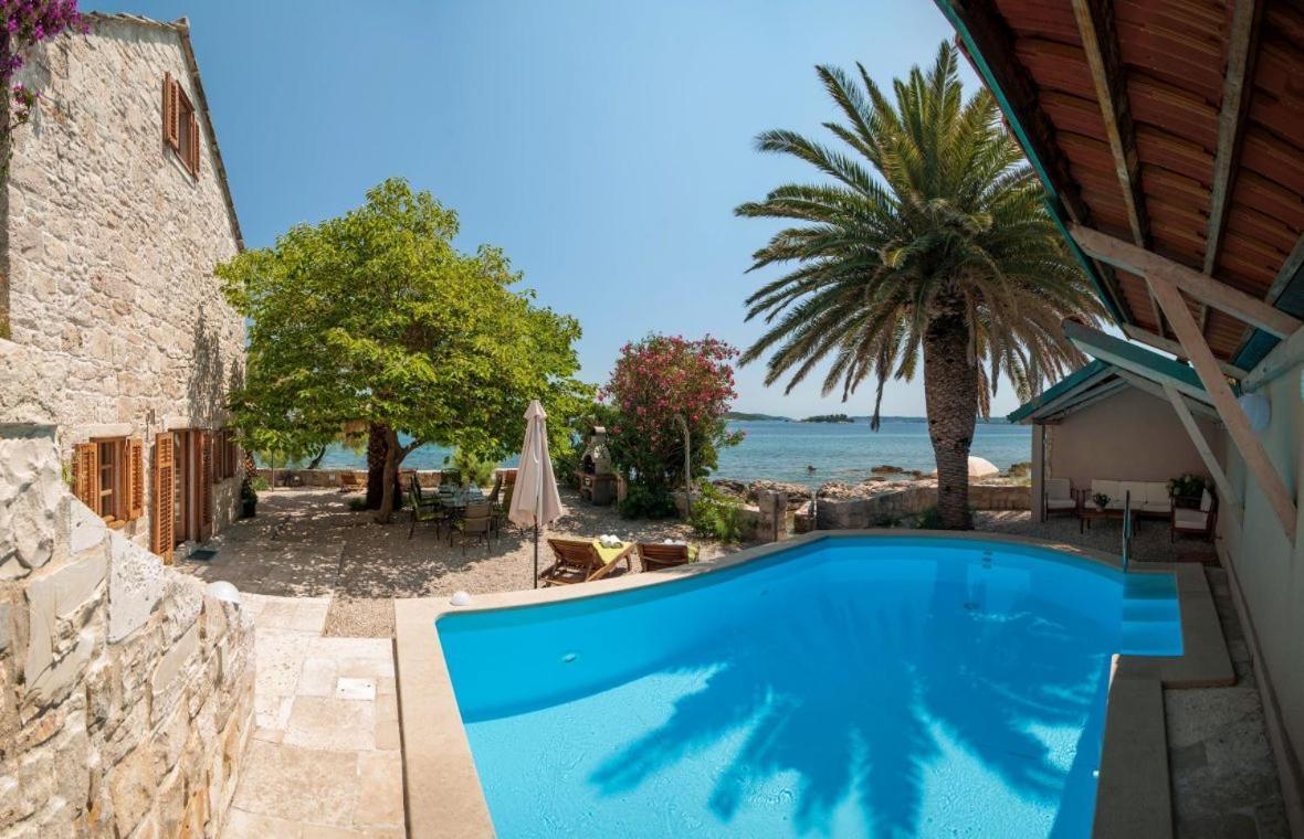 Luxury Beachfront Villa Mare With Private Pool At The Beach Orebic - Peljesac ภายนอก รูปภาพ