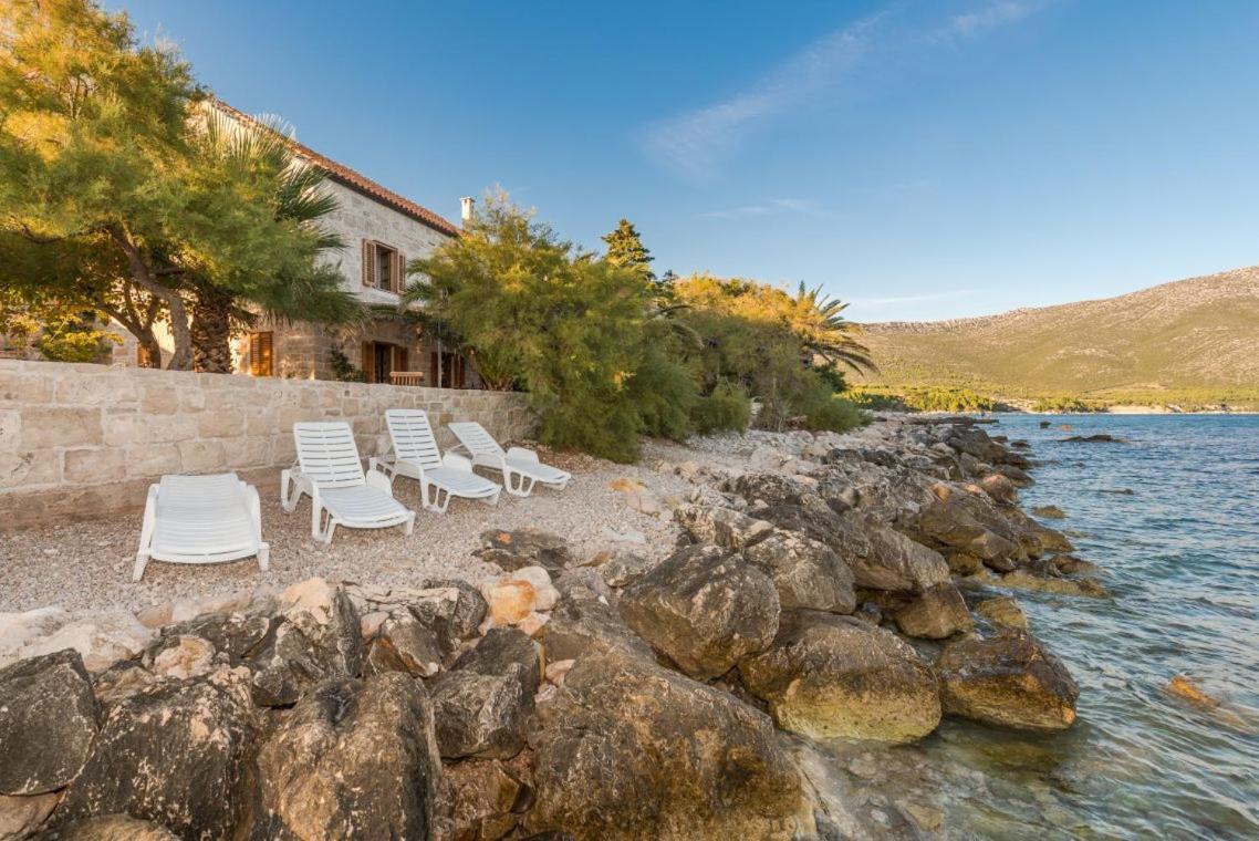 Luxury Beachfront Villa Mare With Private Pool At The Beach Orebic - Peljesac ภายนอก รูปภาพ