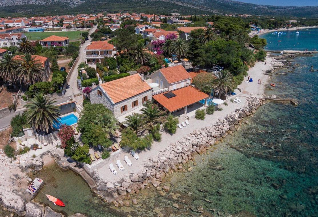 Luxury Beachfront Villa Mare With Private Pool At The Beach Orebic - Peljesac ภายนอก รูปภาพ